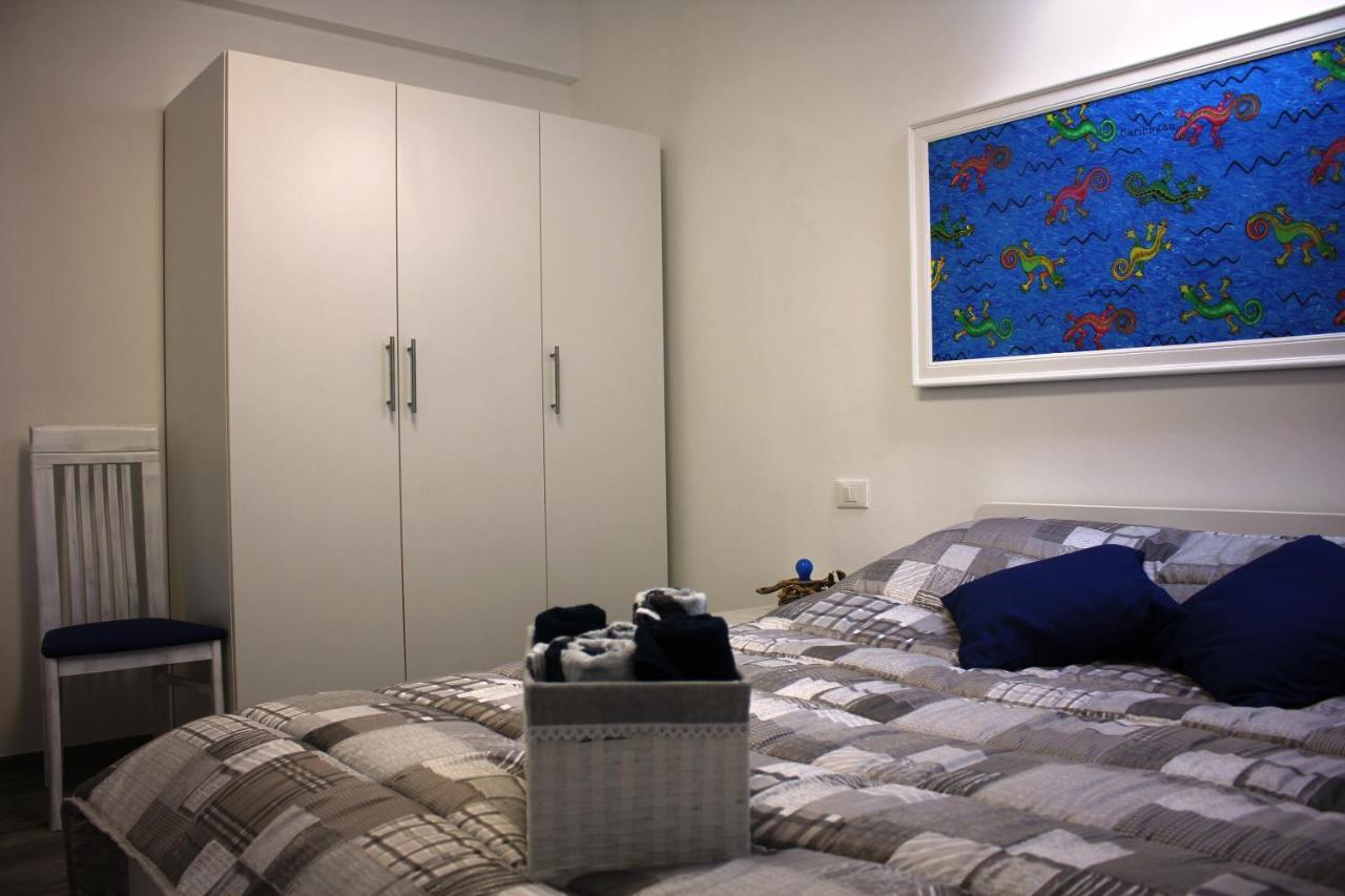 Villa Sonia Apartment & Rooms Lignano Sabbiadoro Eksteriør bilde