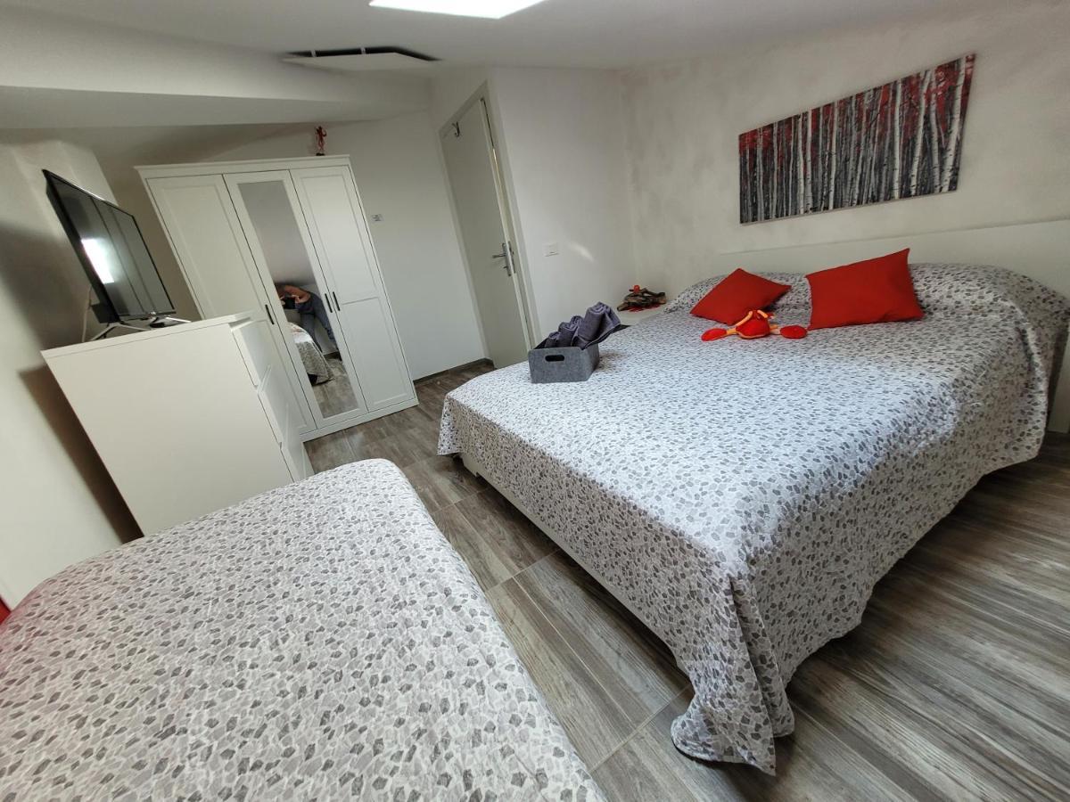 Villa Sonia Apartment & Rooms Lignano Sabbiadoro Eksteriør bilde