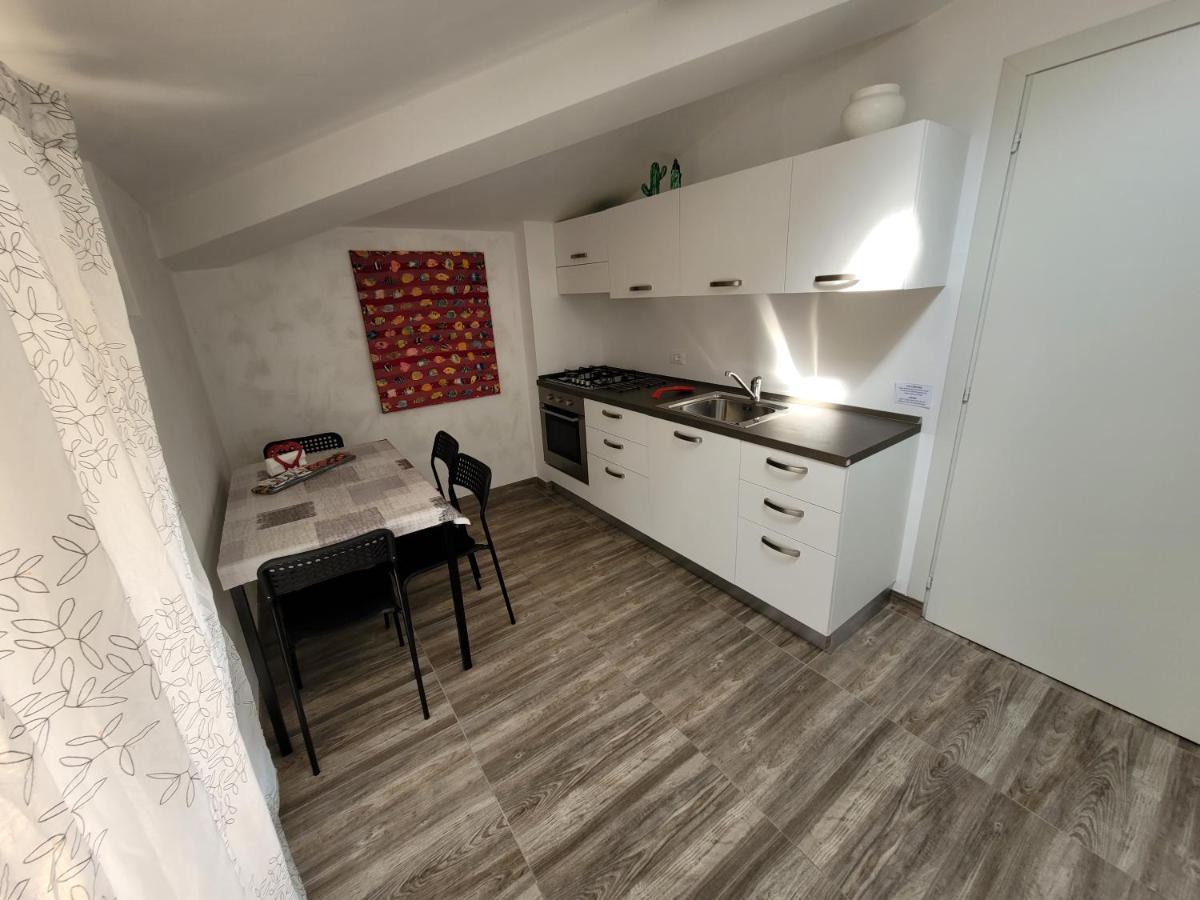 Villa Sonia Apartment & Rooms Lignano Sabbiadoro Eksteriør bilde